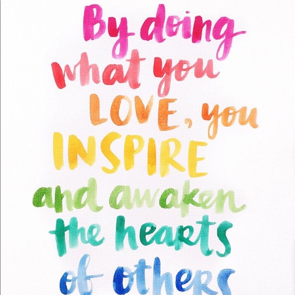 Meet your Posher, Ia Marie aka simplylovedx - Picture 3 of 6